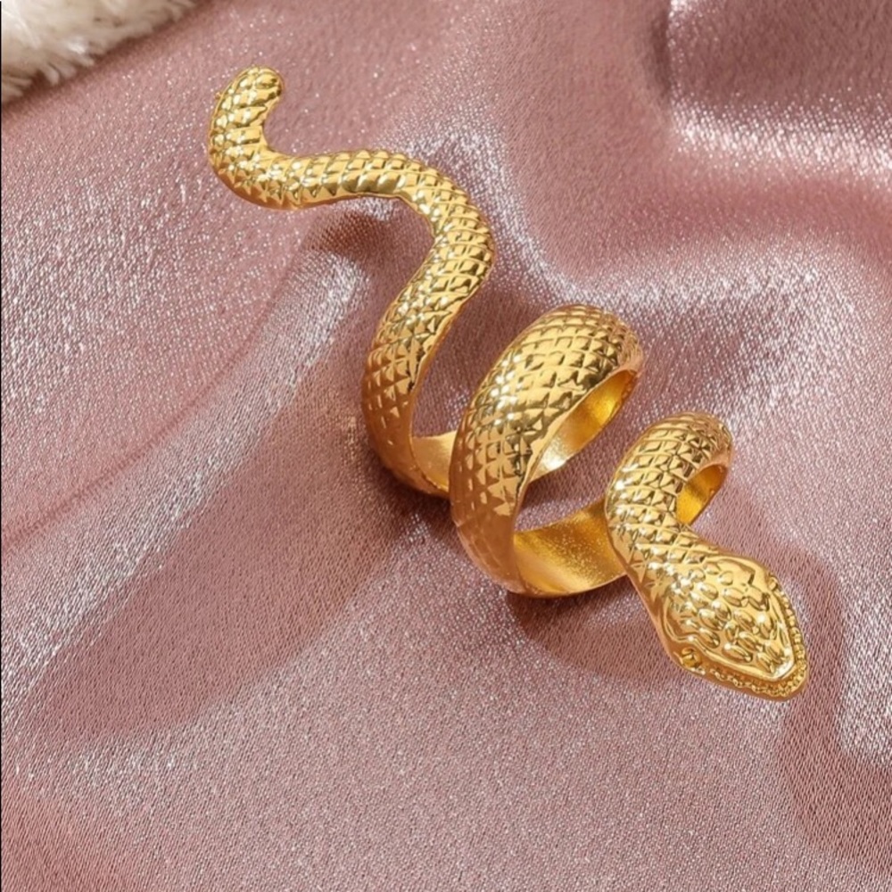π Lovely Long Snake Wrap Ring π - Picture 3 of 6
